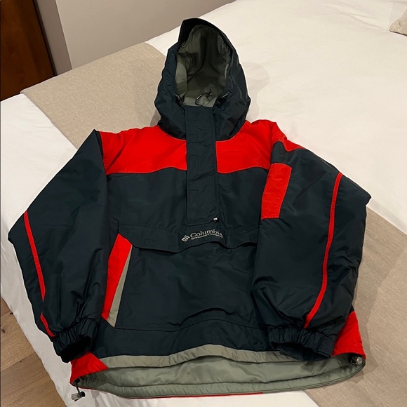 Columbia Anorak Hooded Red and Blue Jacket
Men’s Large - Picture 4 of 9